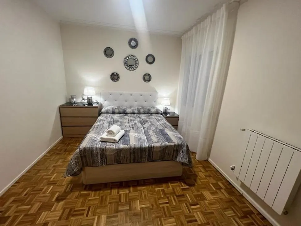 Bed & Breakfast Alojamiento Villaroel Barcelona Spain