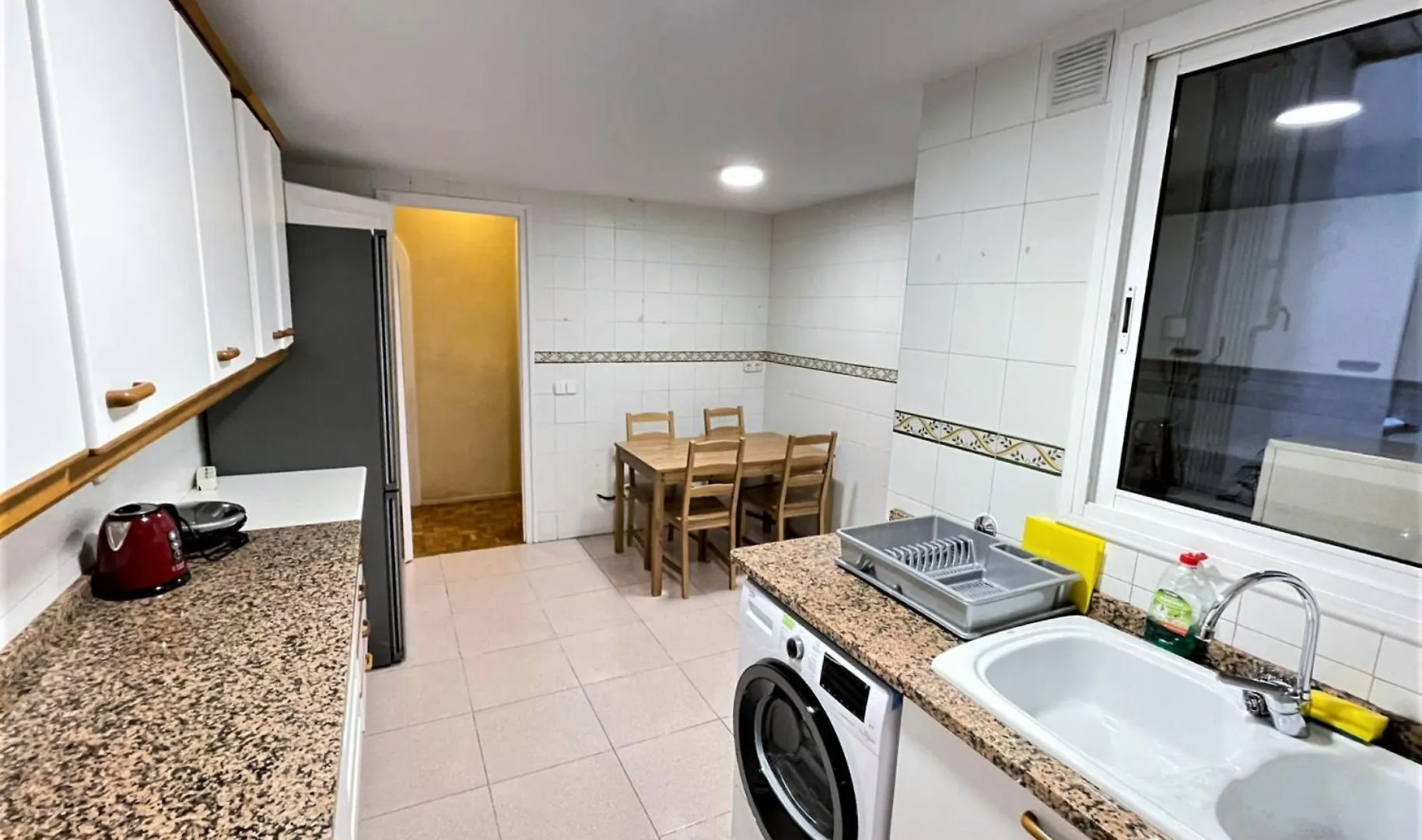 Bed & Breakfast Alojamiento Villaroel Barcelona